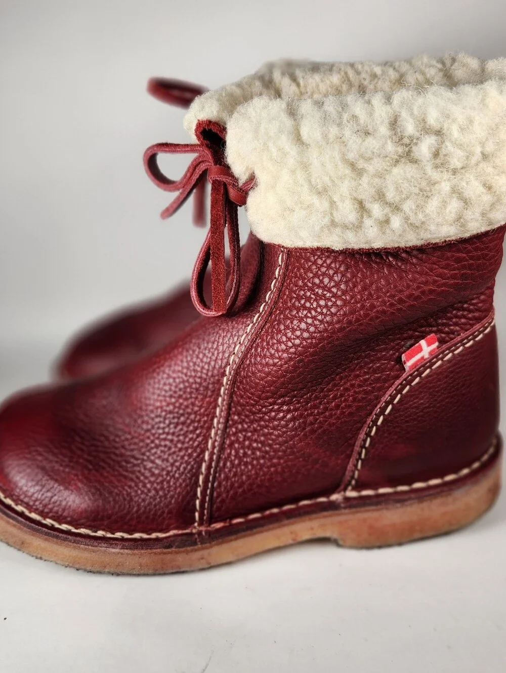 DUCKFEET Women's Arhus Boot 7.5 EU 38 Red Leather Wool Lining Crepe Sole Shoe - Picture 7 of 7